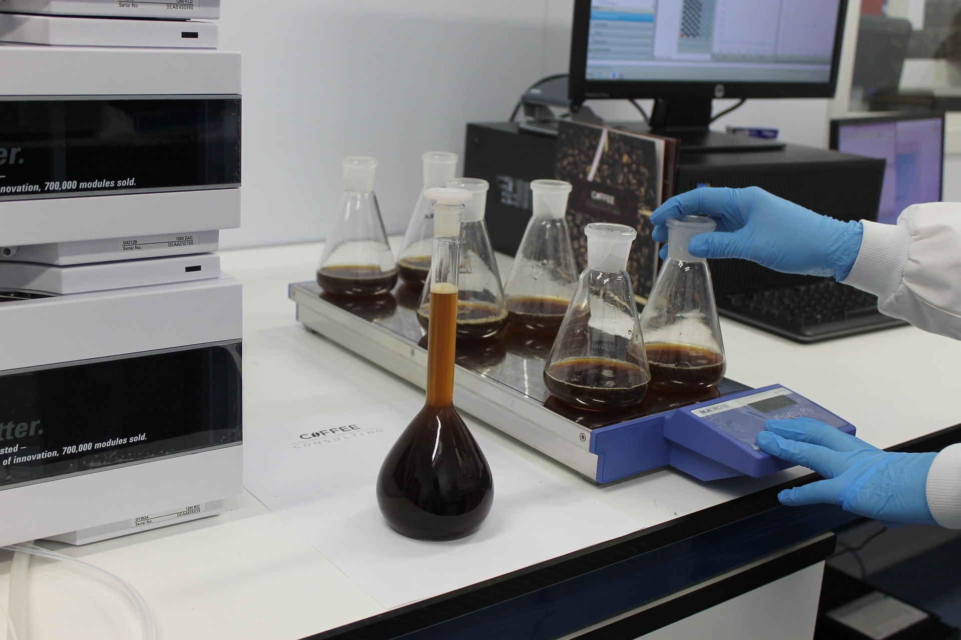 laboratory-1338728_1920